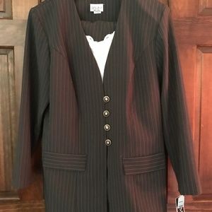 Dress Savvy-2 Piece Pants  Suit- size 16